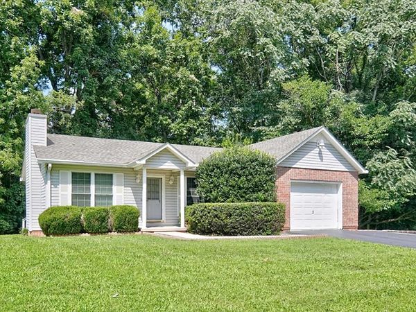 1669 Boone Dr, Cookeville, TN 38506