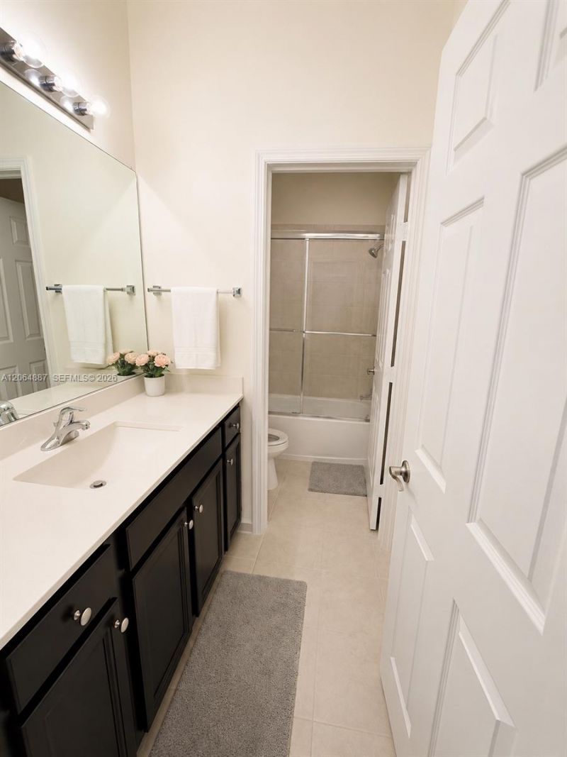 10614 W 35th Ln, Hialeah, FL 33018 Photo