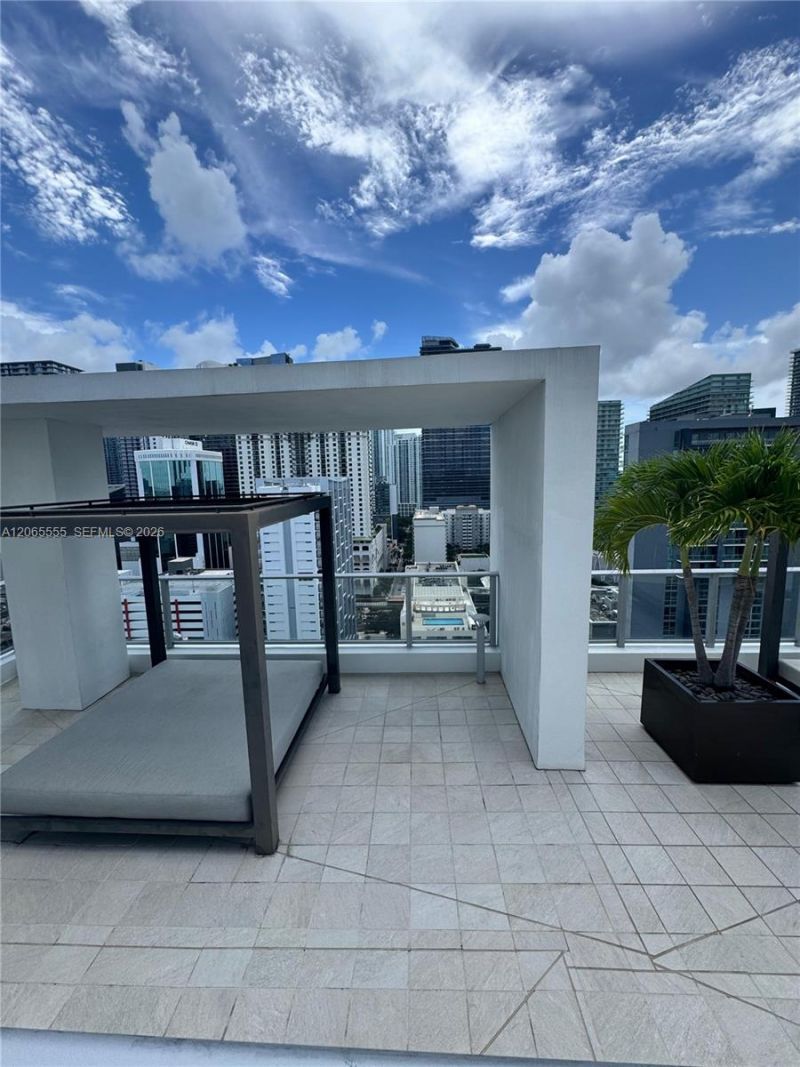 1010 SW 2nd Ave, Unit 607, Miami, FL 33130 Photo