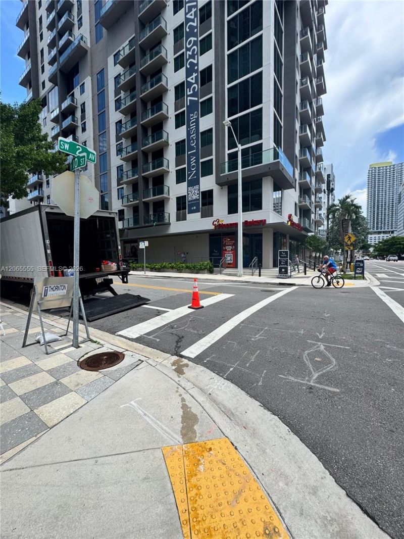 1010 SW 2nd Ave, Unit 607, Miami, FL 33130 Photo