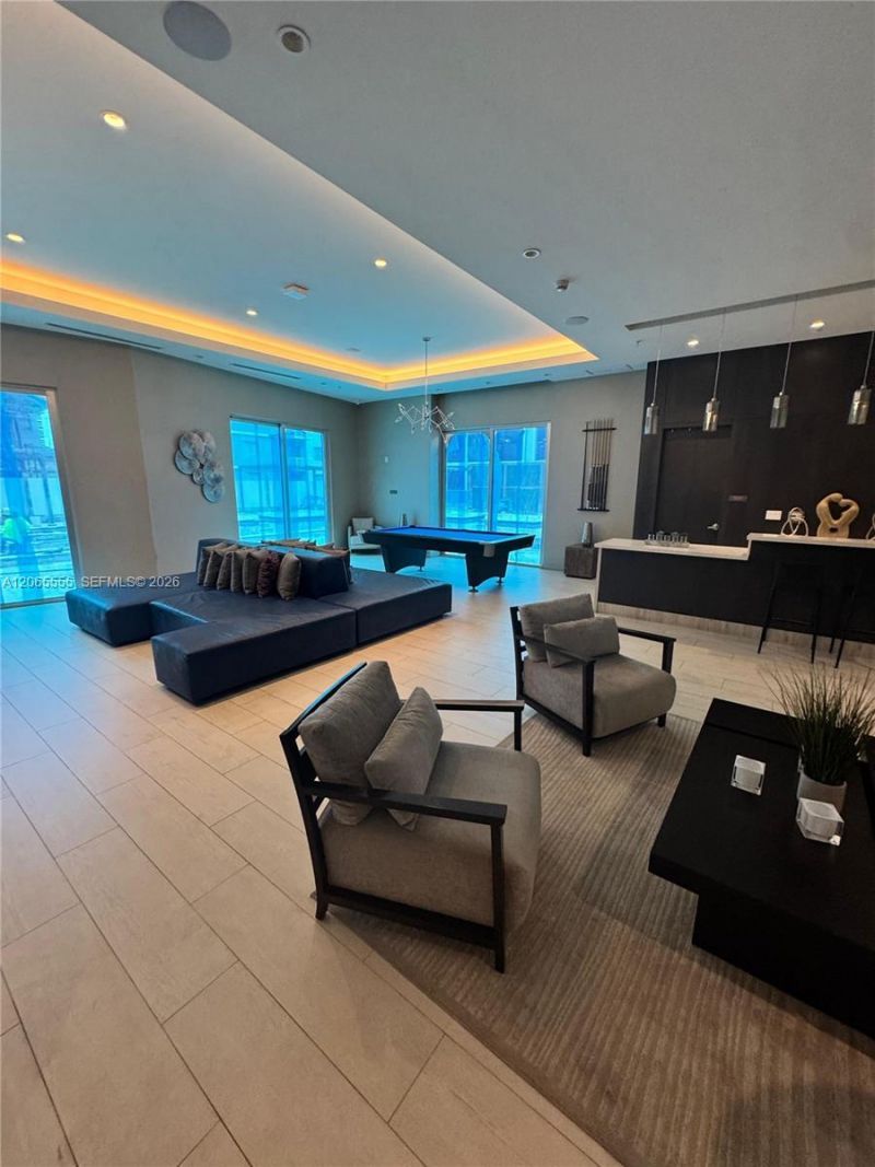 1010 SW 2nd Ave, Unit 607, Miami, FL 33130 Photo
