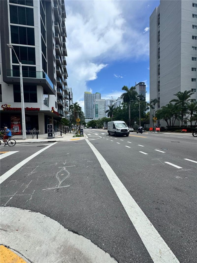 1010 SW 2nd Ave, Unit 607, Miami, FL 33130 Photo