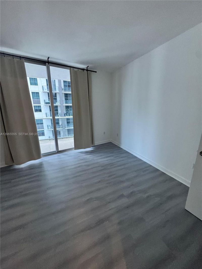 1010 SW 2nd Ave, Unit 607, Miami, FL 33130 Photo