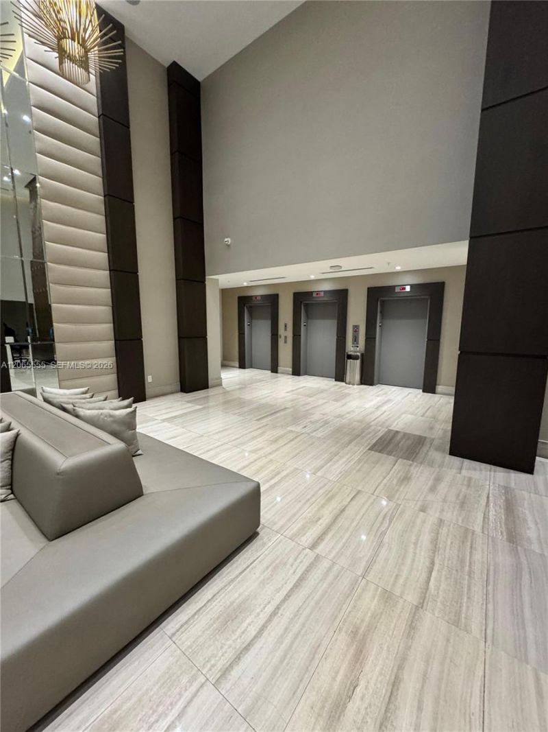 1010 SW 2nd Ave, Unit 607, Miami, FL 33130 Photo