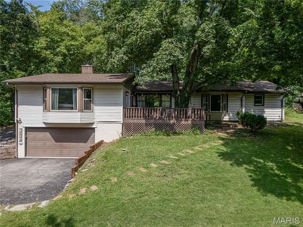 6310 Heintz Road, Mehlville, MO 63129