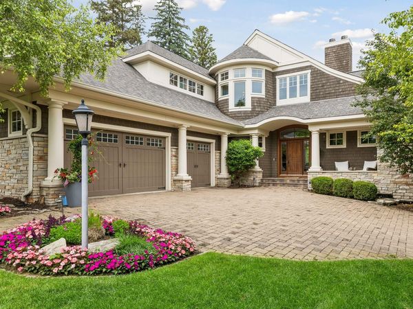 15700 Portico Drive, Minnetonka, MN 55391