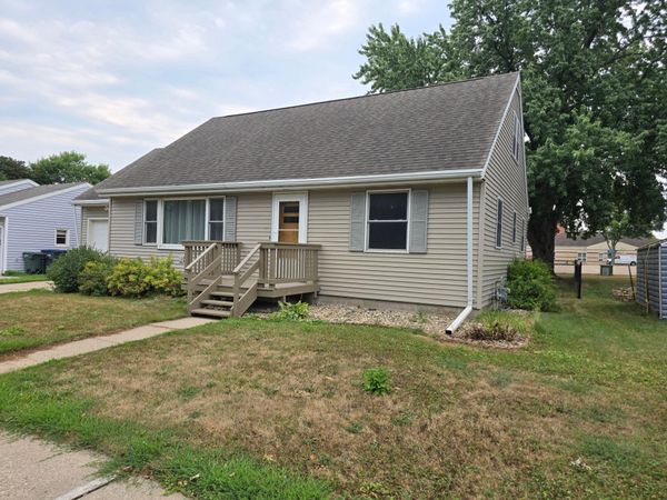 306 E Crawford Street, Luverne, MN 56156