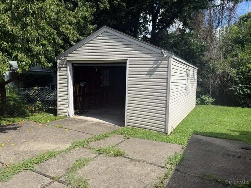112 Bank Avenue, Saint Bernard, OH 45217 Photo 7