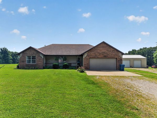 149 Brianna Drive, Seymour, MO 65746