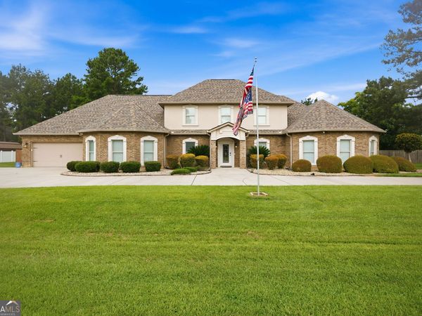 125 J Drive S, Macon, GA 31216