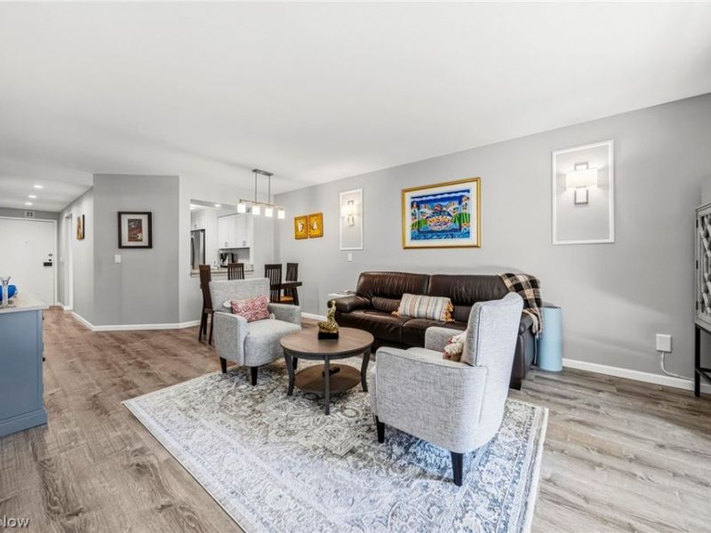 26101 Village Lane, Unit 202, Beachwood, OH 44122 Photo 11