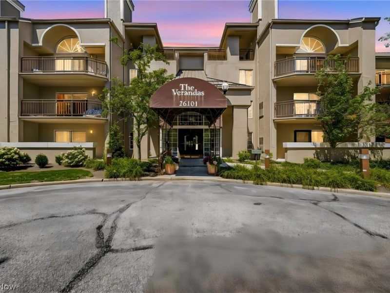 26101 Village Lane, Unit 202, Beachwood, OH 44122 Photo 26