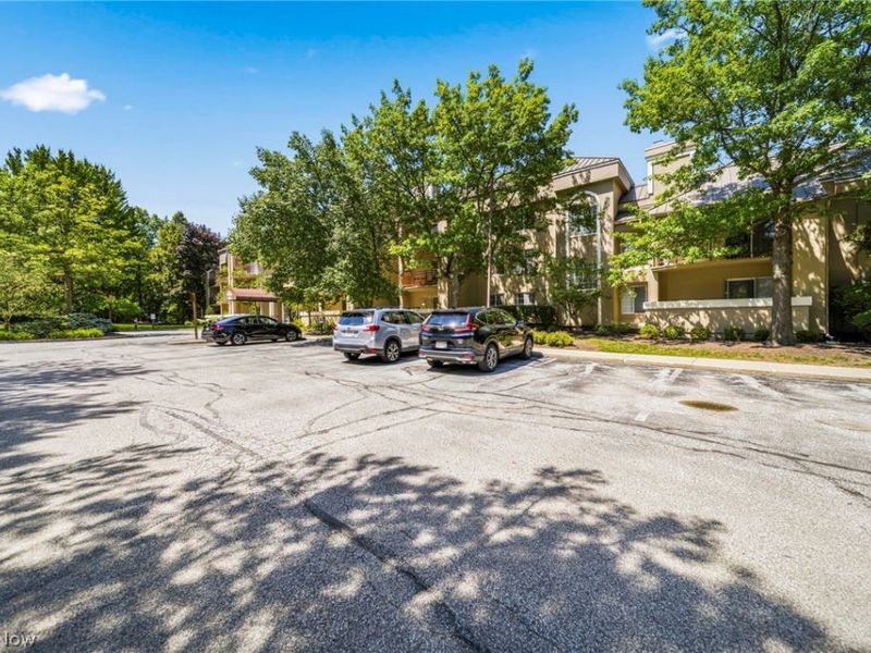 26101 Village Lane, Unit 202, Beachwood, OH 44122 Photo 29