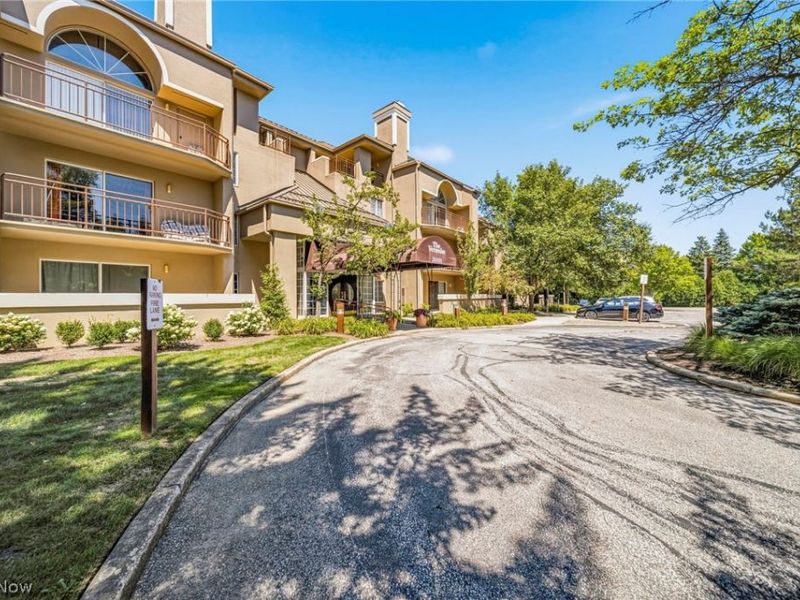26101 Village Lane, Unit 202, Beachwood, OH 44122 Photo 30