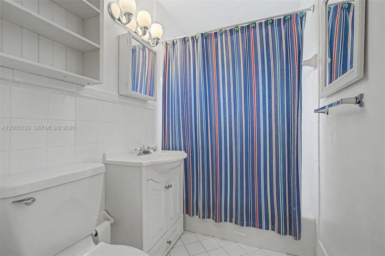 9770 Cutler Ridge Dr, Cutler Bay, FL 33157 Photo