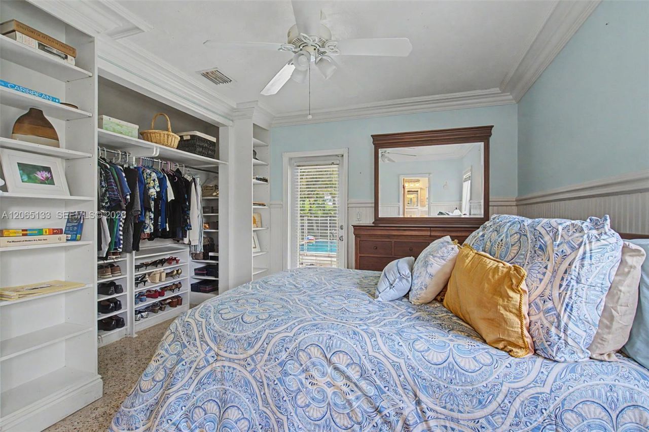 9770 Cutler Ridge Dr, Cutler Bay, FL 33157 Photo