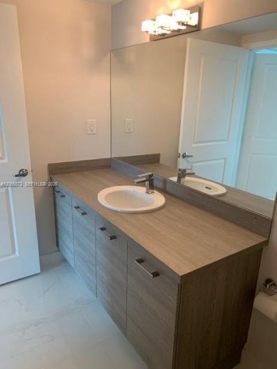 400 Sunny Isles Blvd, Unit 1606, Sunny Isles Beach, FL 33160 Photo