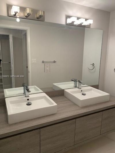400 Sunny Isles Blvd, Unit 1606, Sunny Isles Beach, FL 33160 Photo