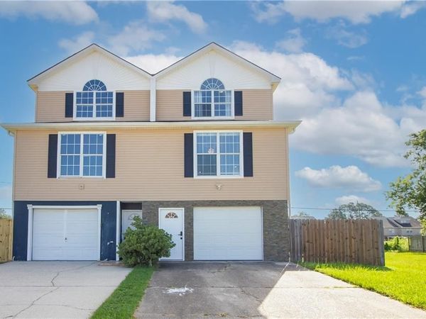 67 CARRIAGE Lane , Unit B, Destrehan, LA 70047