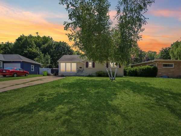 809 N Main Street, Edgerton, WI 53534