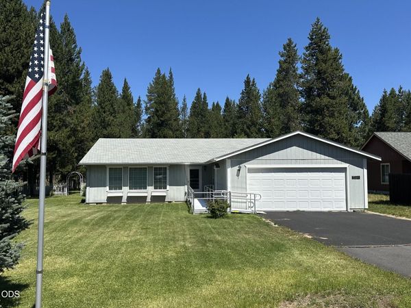 17284 Kingfisher Drive, Bend, OR 97707