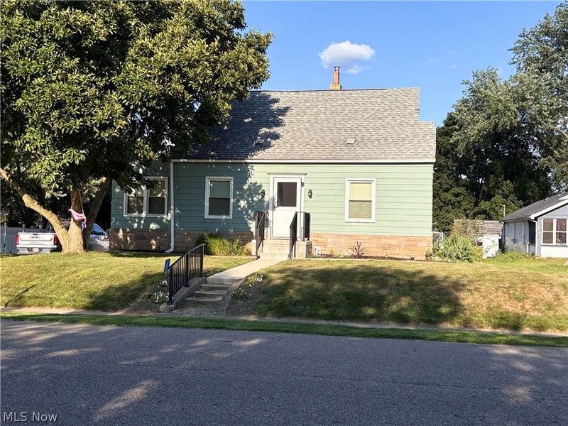 300 Harding Avenue SW, Massillon, OH 44646 Photo 1