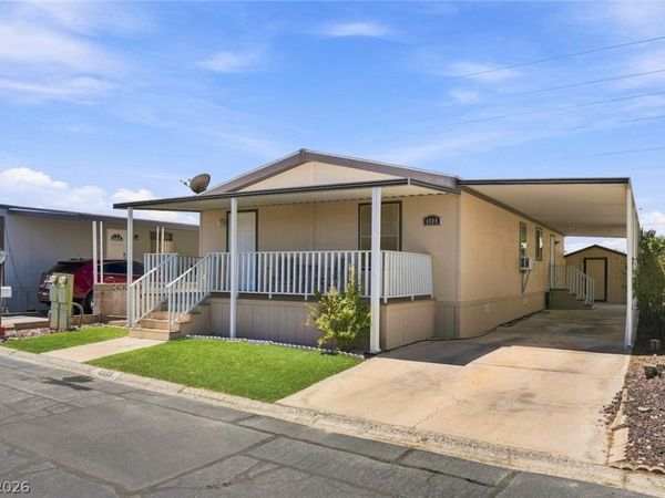 4589 Royal Ridge Boulevard , Las Vegas, NV 89103