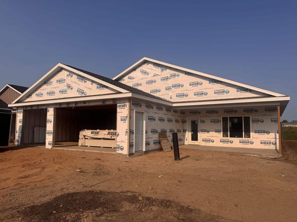 3625 Pinewood Drive , Spirit Lake, IA 51360