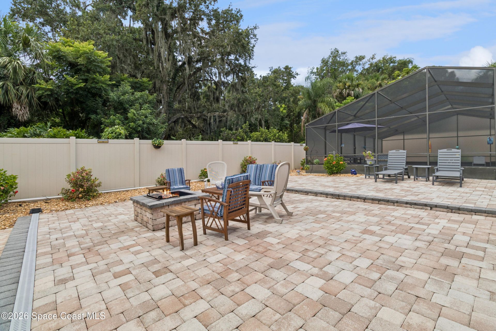 949 N Indian River Drive, Cocoa, FL 32922 Photo