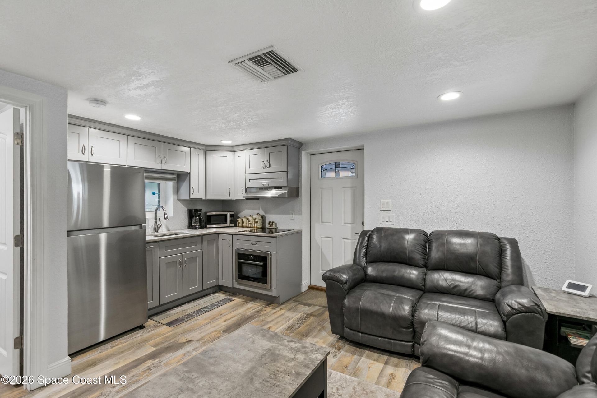 949 N Indian River Drive, Cocoa, FL 32922 Photo
