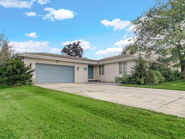 4325 Annandale Lane, Crown Point, IN 46307
