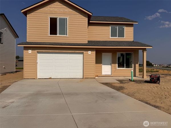 595 Karen Avenue , Royal City, WA 99357