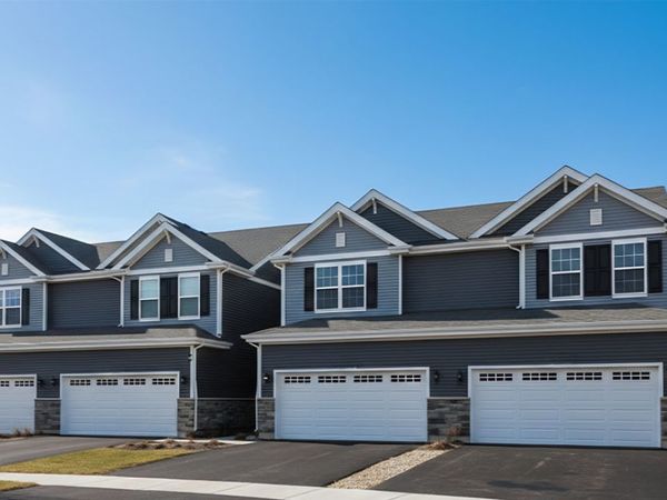 1679 baler Avenue , Aurora, IL 60503