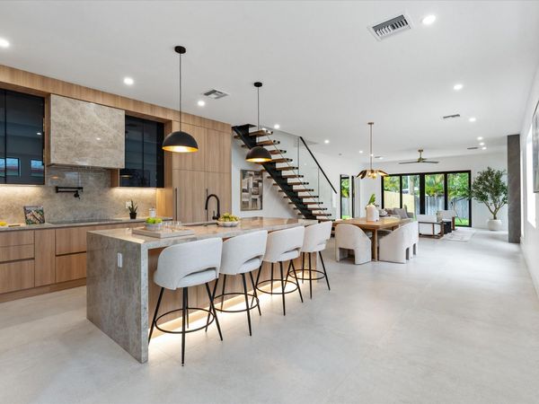 1133 NE 12th Avenue, Fort Lauderdale, FL 33304