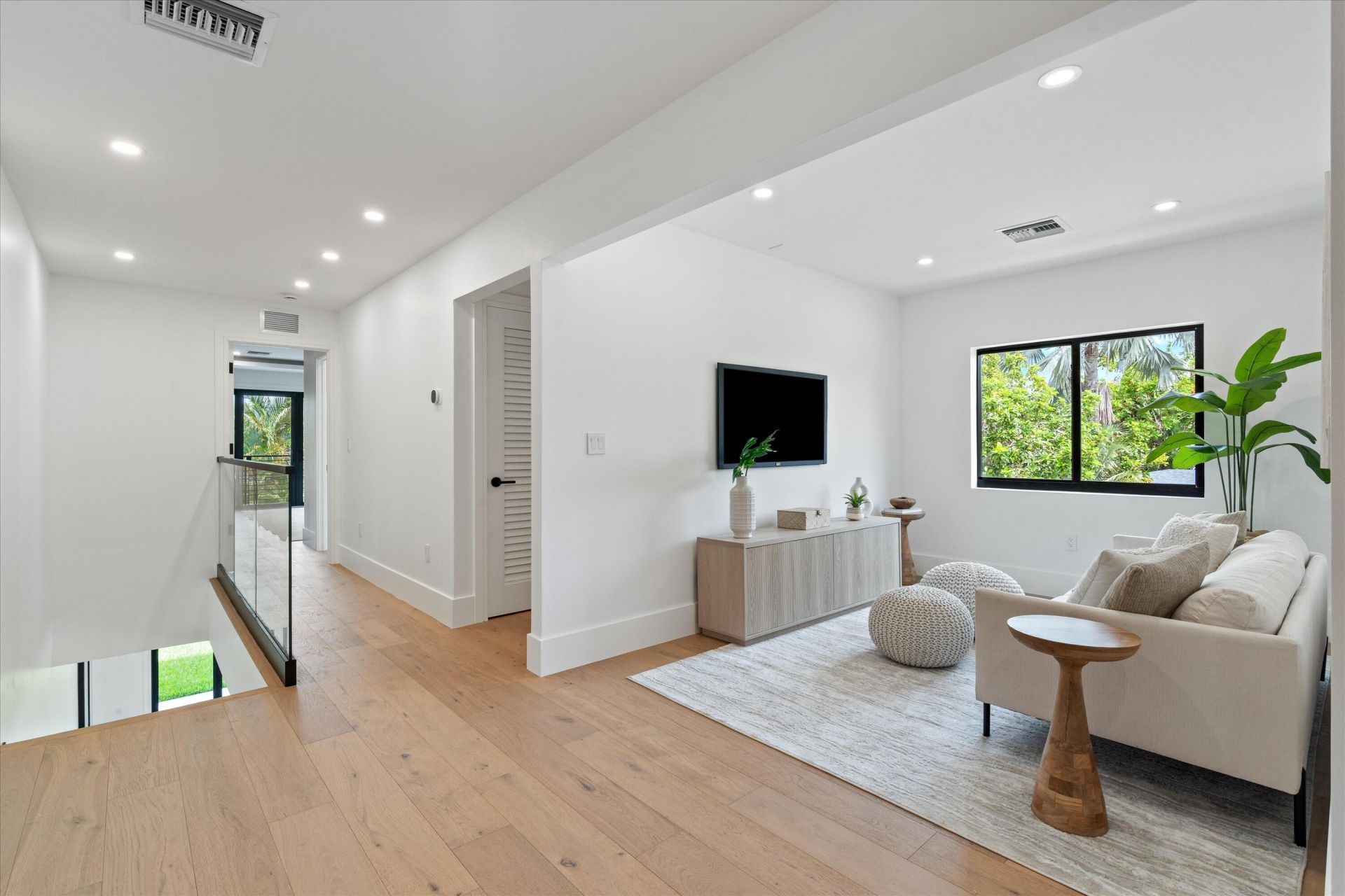 1133 NE 12th Avenue, Fort Lauderdale, FL 33304 Photo