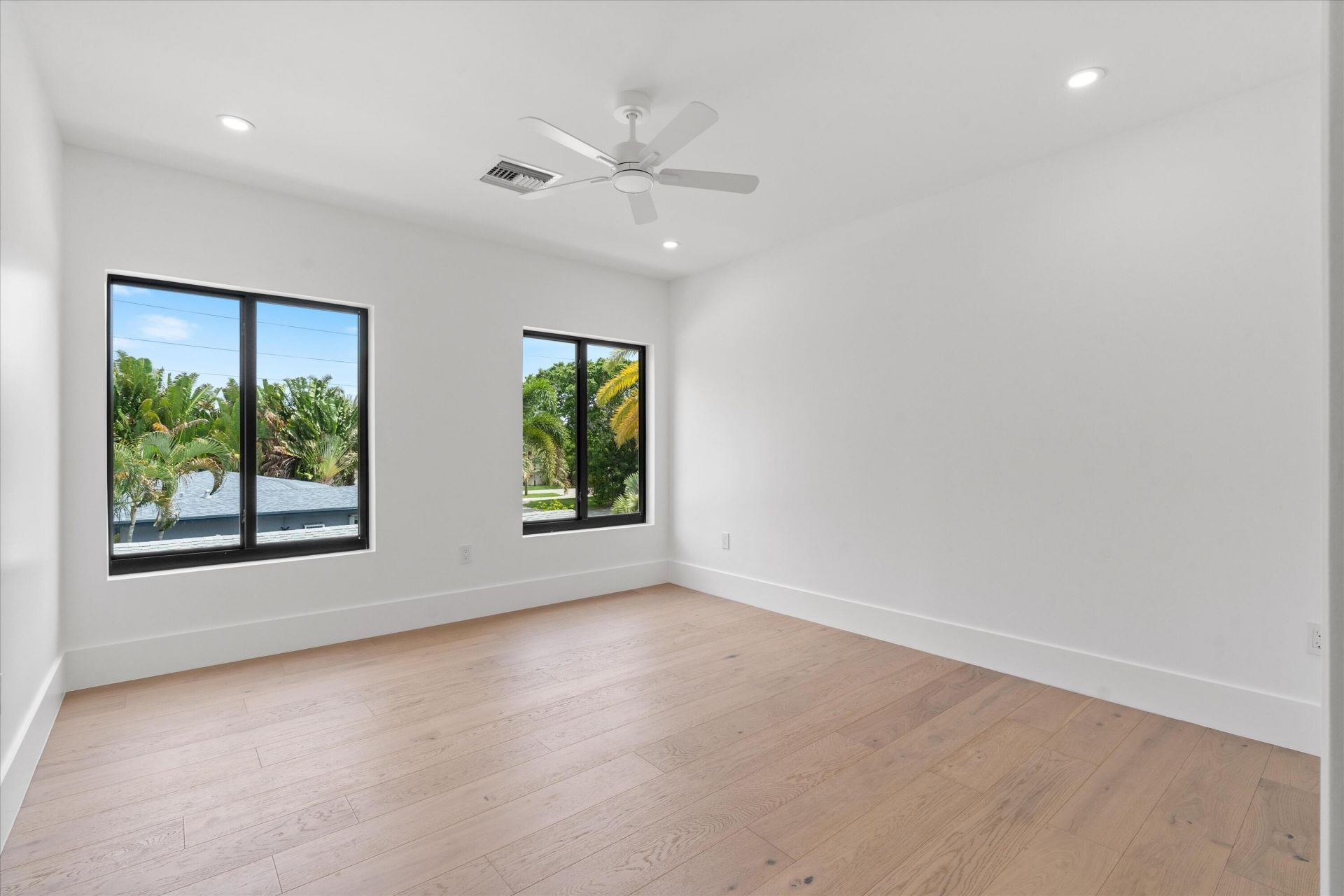 1133 NE 12th Avenue, Fort Lauderdale, FL 33304 Photo