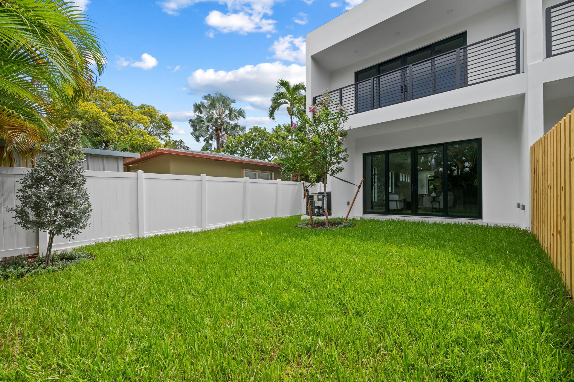1133 NE 12th Avenue, Fort Lauderdale, FL 33304 Photo