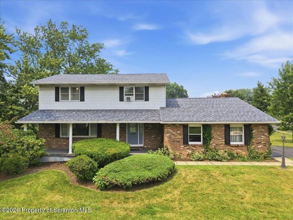 109 Yale Boulevard, Clarks Green, PA 18411