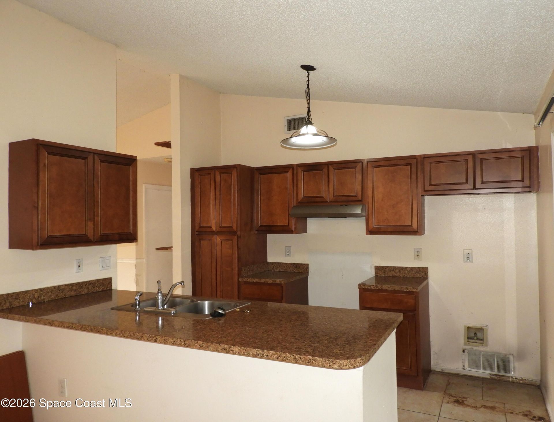 891 Parsons Circle SE , Palm Bay, FL 32909 Photo