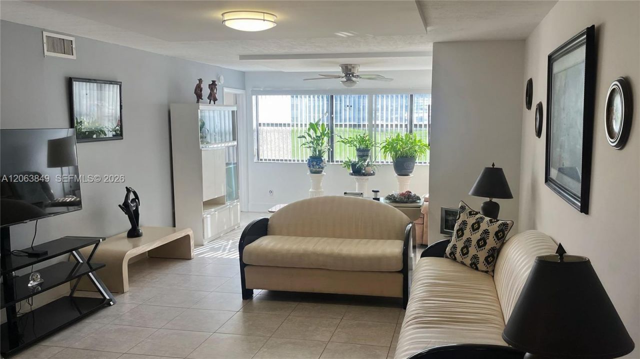 2901 N Nob Hill Rd, Unit 107, Sunrise, FL 33322 Photo