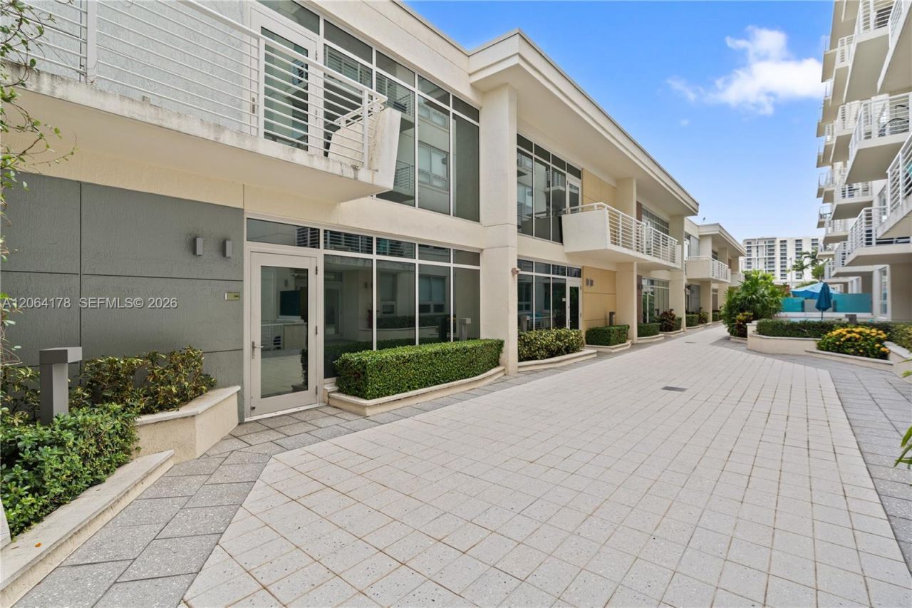 3250 NE 1st Ave, Unit 545, Miami, FL 33137 Photo