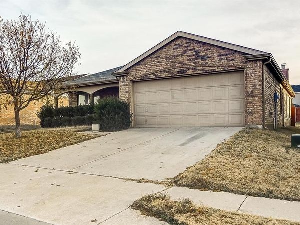 8912 Wagon Trail, Cross Roads, TX 76227