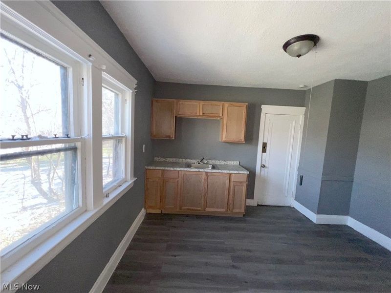 4291 E 114th Street, Cleveland, OH 44105 Photo 6