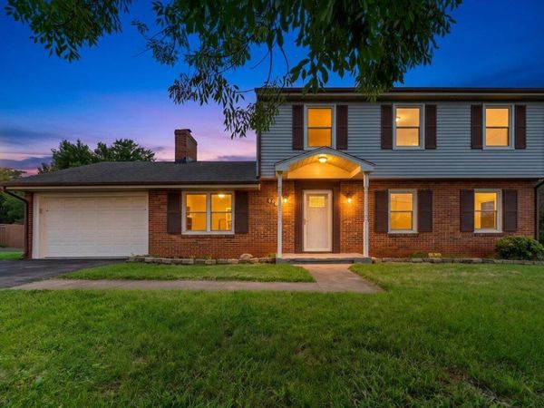 640 Olney RD , Vinton, VA 24179
