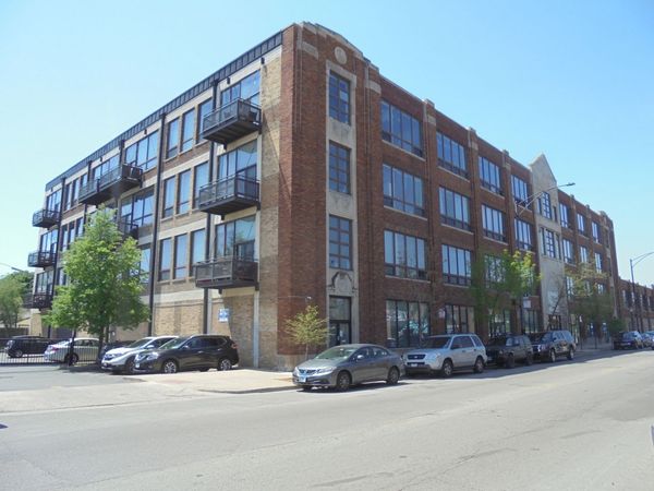4131 W Belmont Avenue , Unit 201, Chicago, IL 60641