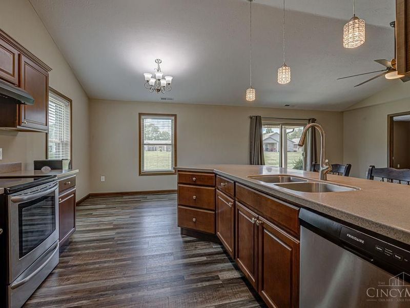 136 Pebble Creek Drive, Eaton, OH 45320 Photo 18