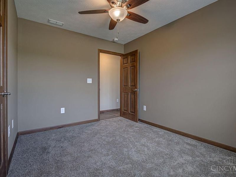 136 Pebble Creek Drive, Eaton, OH 45320 Photo 27