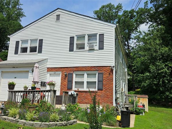 42 Chatsworth Place , New Rochelle, NY 10801