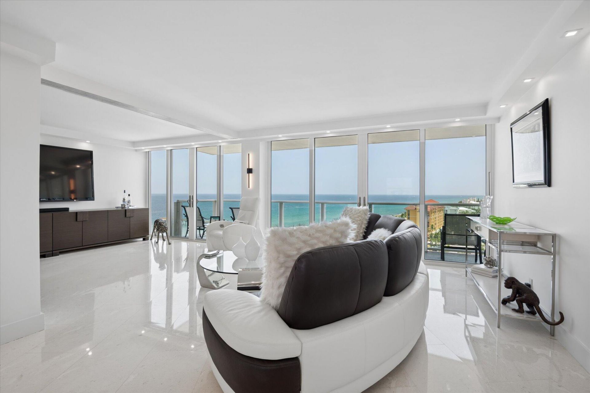 333 NE 21st Avenue, Unit 1622, Deerfield Beach, FL 33441 Photo