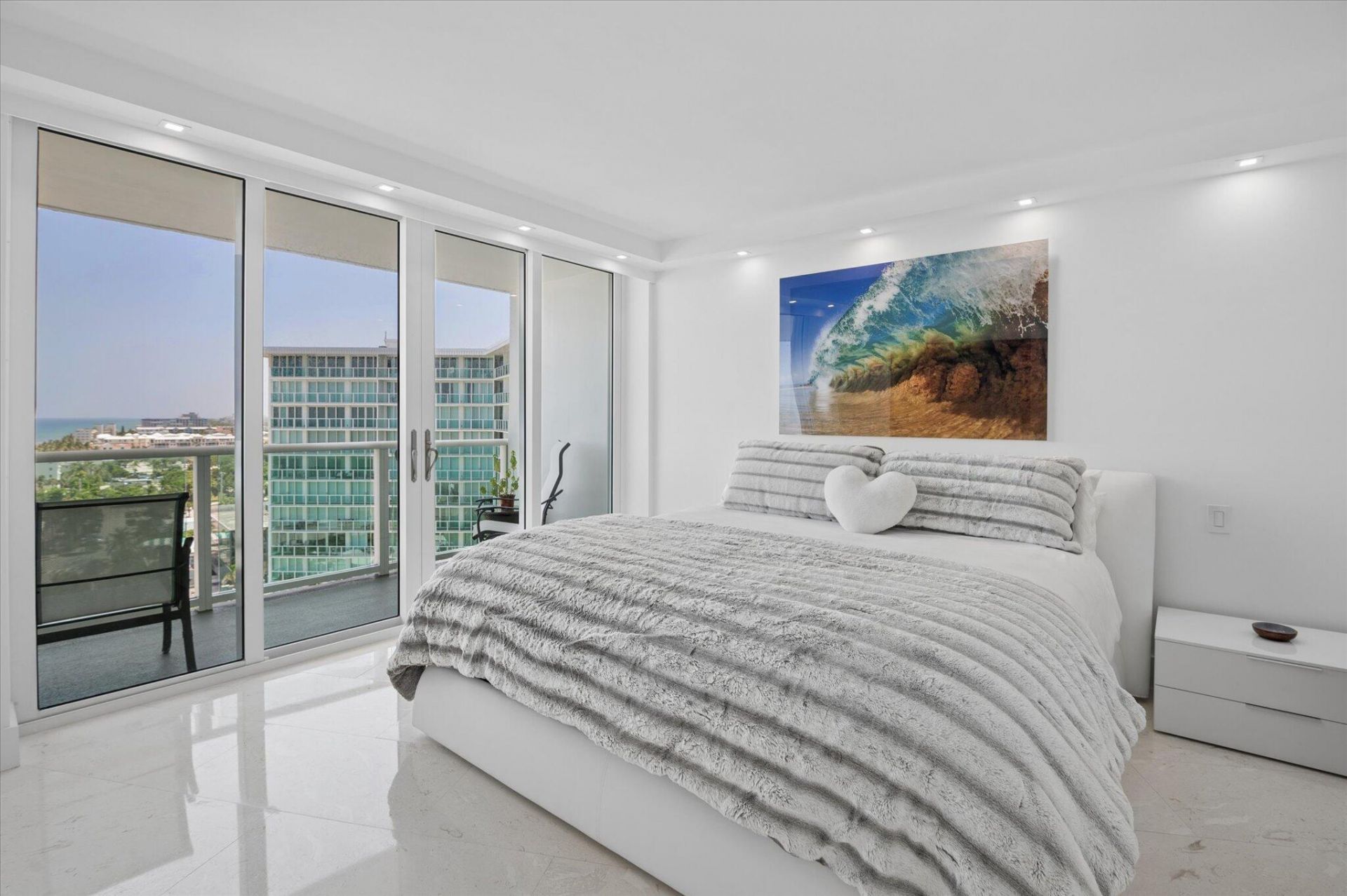 333 NE 21st Avenue, Unit 1622, Deerfield Beach, FL 33441 Photo